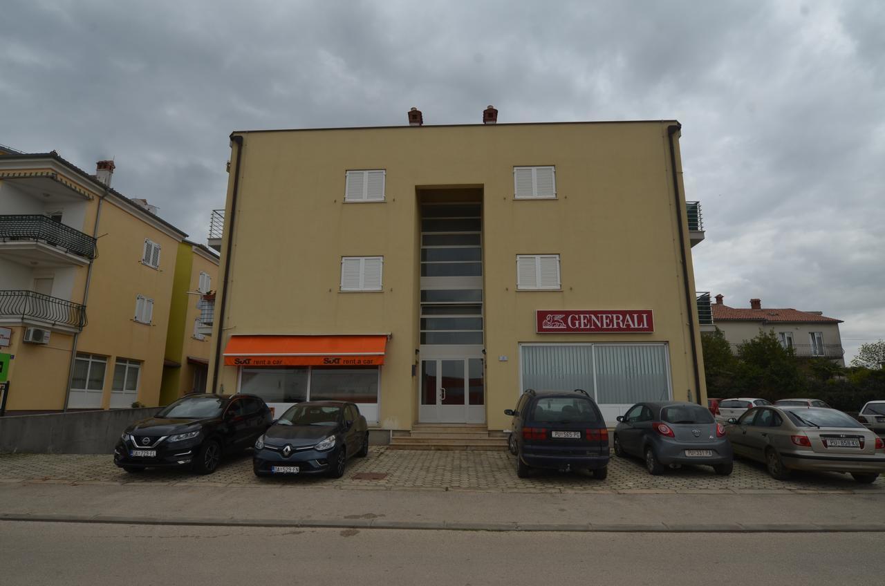 Big Dream Apartment Rovinj Exterior photo